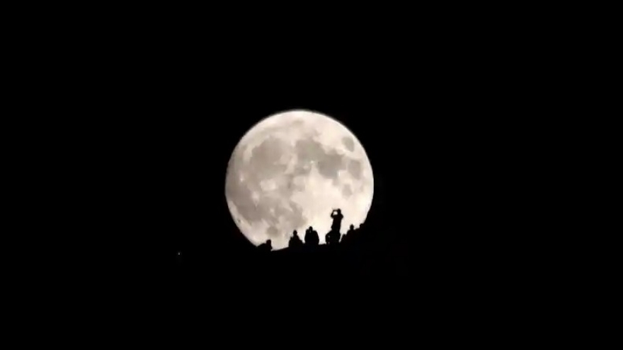 Trung Quốc đón một trong những Tết Trung thu muộn nhất thế kỷ theo lịch dương